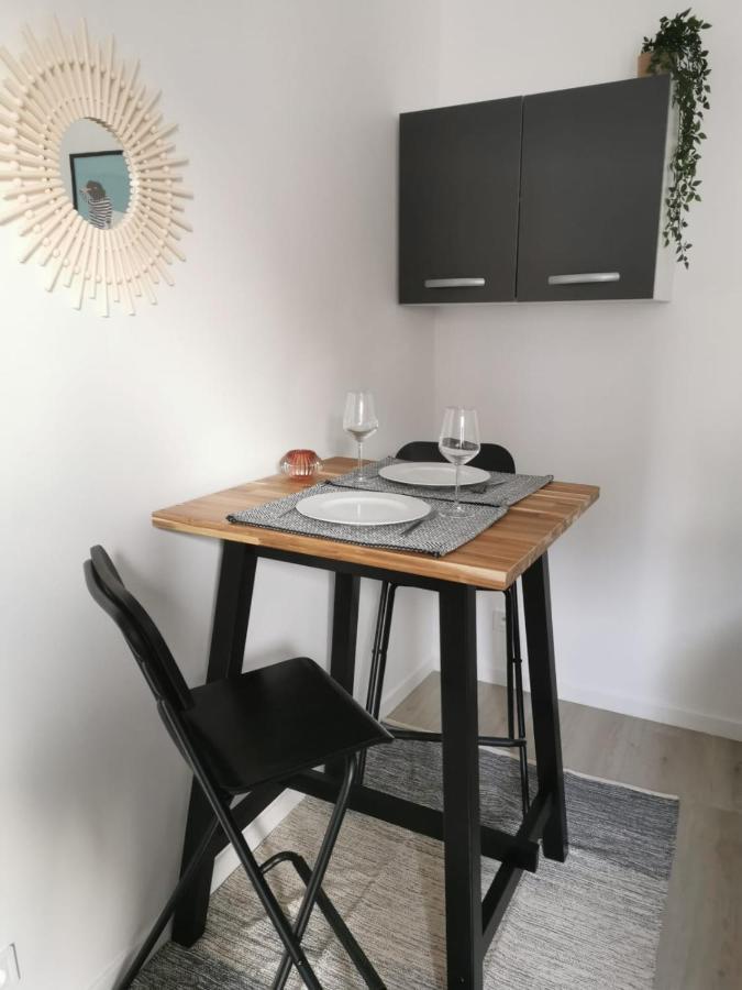 Studio Cosy Et Renove A 2 Pas Gare Reims Centre - Rue Apartment Exterior photo